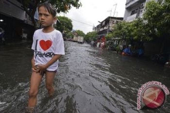 5.152 Warga Jakarta Mengungsi akibat Banjir