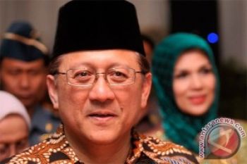 Ketua DPD RI Irman Gusman Tinjau Korban Banjir 