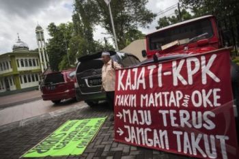 Tanah, Mobil, hingga Berlian Eks Bupati Karanganyar Disita