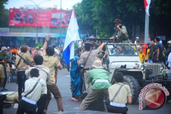Komunitas Bucu pentaskan perang lima hari lima malam 