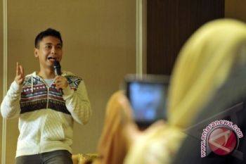 Raditya Dika Siapkan Film Dan Buku Baru