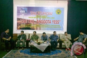 Calon Ketua PWI Sumsel "talkshow" di RRI
