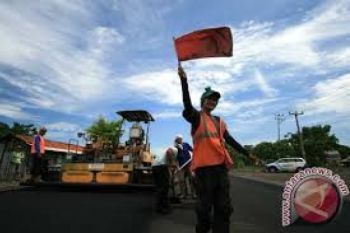 Jalan Nasional di Agam Diperlebar Tahun Ini