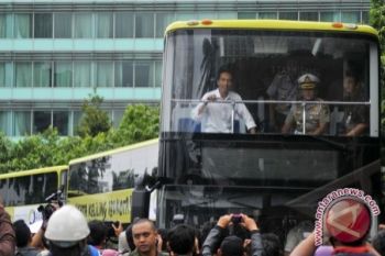 Jokowi resmikan lima bus tingkat "City Tour"