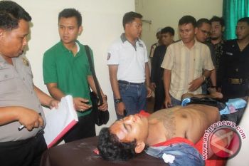 Tersangka pencuri motor nyaris tewas dihakimi warga