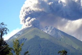 PVMBG: Gunung Marapi Alami 153 Kali Aktivitas