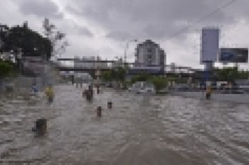 Banjir Karawang Meluas hingga Merendam 146 Desa