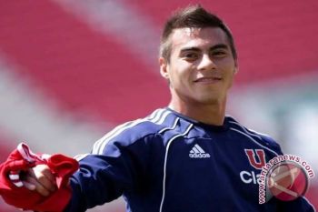 Napoli Pinjamkan Vargas Ke Valencia
