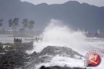 BMKG peringatkan pasang air laut di indonesia empat hari kedepan