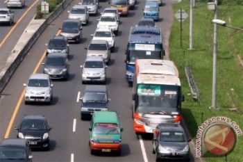 Tol Cipularang Amblas di Purwakarta