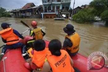  Jangan Panik Saat Banjir, Ini Cara Menghadapinya