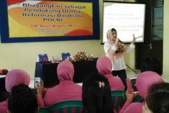 Dewi Aryani: Reformasi Birokrasi Polri Keniscayaan