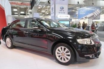 Merek Lokal Red Flag Kini Tantang Audi di China