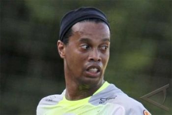 Ronaldinho Pemain Terbaik Amerika Selatan