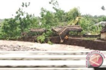 BPBD NTB salurkan bantuan untuk korban banjir di Lombok Timur