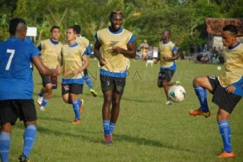 Persiapan Tur Papua