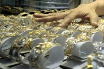 Harga Emas Naik/Joko Sulistyo