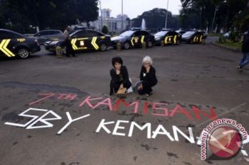 Tujuh Tahun Kamisan 