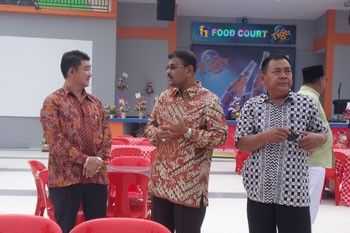 Wabup Ajak Pengusaha Kelahiran Karimun Bangun Kampung