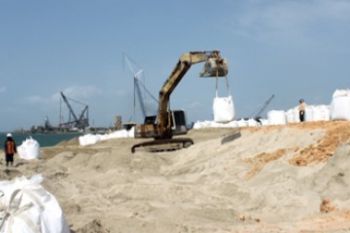 Perluasan Dermaga Batuampar/Joko Sulistyo