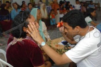 ISPA Serang Sebagian Korban Banjir Pekalongan 