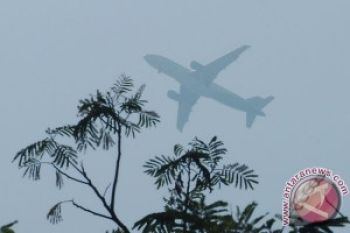  Pesawat Batal Mendarat di Padangpariaman Akibat Kabut Asap
