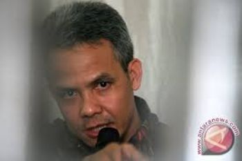 Ganjar: Perusahaan Belum Terapkan UMK Kena Sanksi