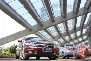 Tiga Mobil Honda Untuk Balapan 2014