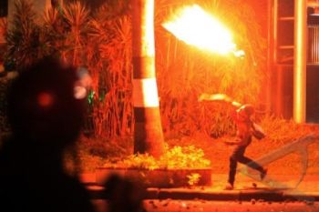 Rumah Wartawan Radar Jogja Dilempar Bom Molotov