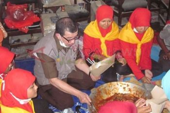 Kemas Makanan 