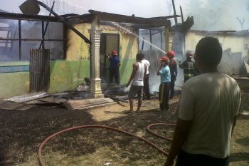 SDN 41 Parak Sigoro dan Empat Rumah Terbakar