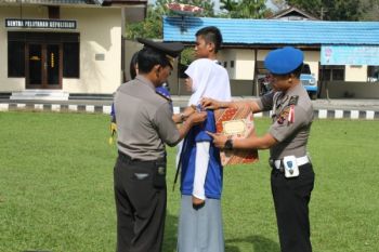 Polres Agam Latih Siswa Jadi Polsis