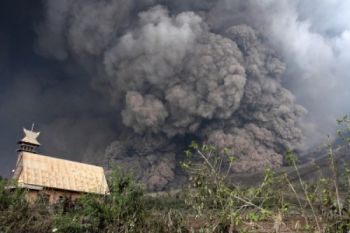 Ini Dia 10 Bandara Disiagakan Antisipasi Letusan Gunung Agung Di Bali