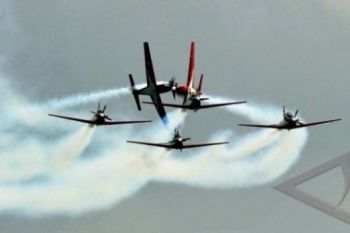 Tampil membanggakan di Singapore Air Show, tim Jupiter dapat penghargaan dari KSAU