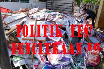 Menjadi Capres dan Politisi Tak Sekadar Pencitraan