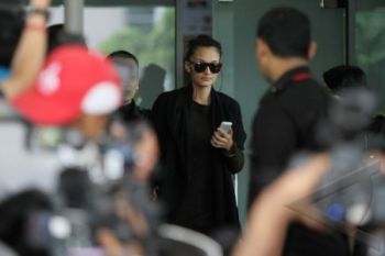 Rebecca Diduga Peroleh Mobil dari Wawan