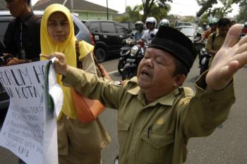 Sebanyak 108.384 Guru Honorer Dapat Insentif