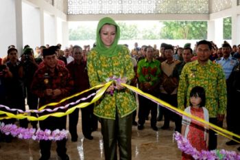 Peresmian Masjid Agung Kubah Intan