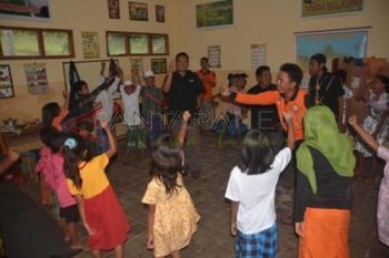 Hibur Pengungsi