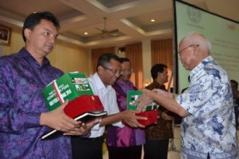 Bagir Manan: Empat Unsur Dewasakan Pers Sehat
