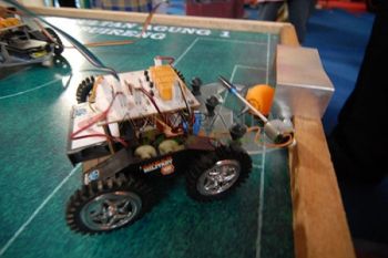 Robot Soccer Tebuireng