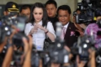Wawan Bujuk Jennifer Dengan Pemberian Mobil
