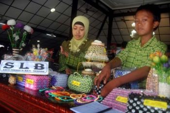 Karya Kelompok Marjinal