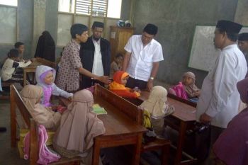 Safei Letakan Batu Pertama Ponpes Tahfizhul Quran