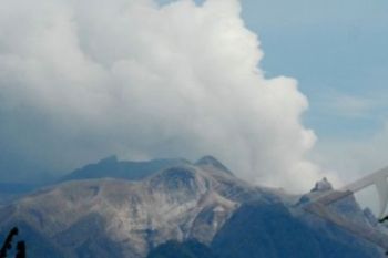 Mahasiswa Serumpun Galang Dana Untuk Korban Kelud