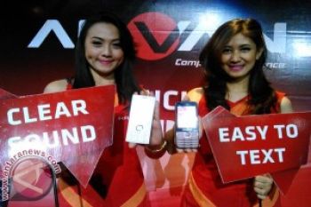 Advan Hammer Bidik Tukang Bakso, Tukang Parkir