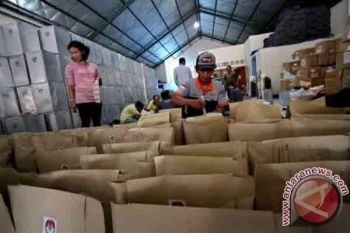 Bawaslu Jateng desak KPU serius distribusikan logistik Pemilu 2019
