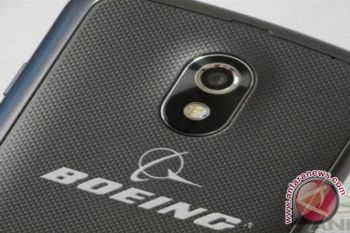  Boeing Luncurkan Smartphone James Bond