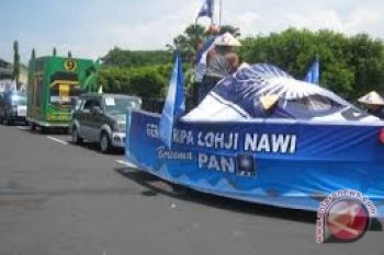Peserta Pawai Pemilu Di Palu Tampil Atraktif 