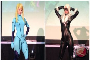 Cosplayer Hungaria Ramaikan Jakarta Toys Fair 2014